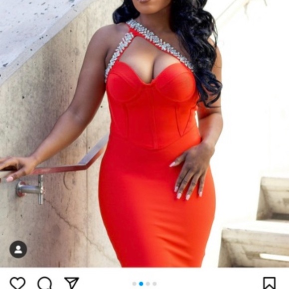 bella barnett Dresses & Skirts - Red bandage dress